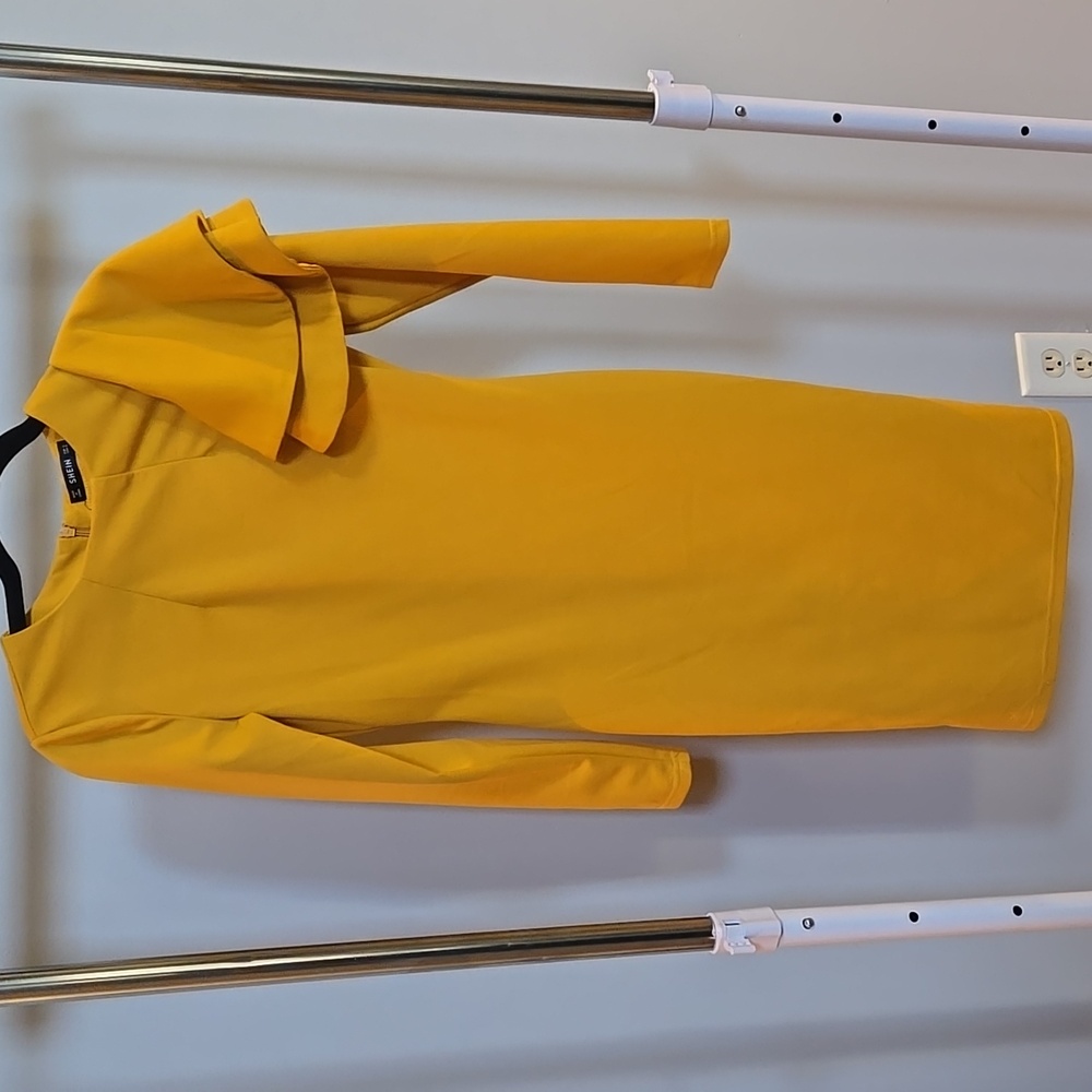 Yellow Long-sleeve Midi Dress, Size Small